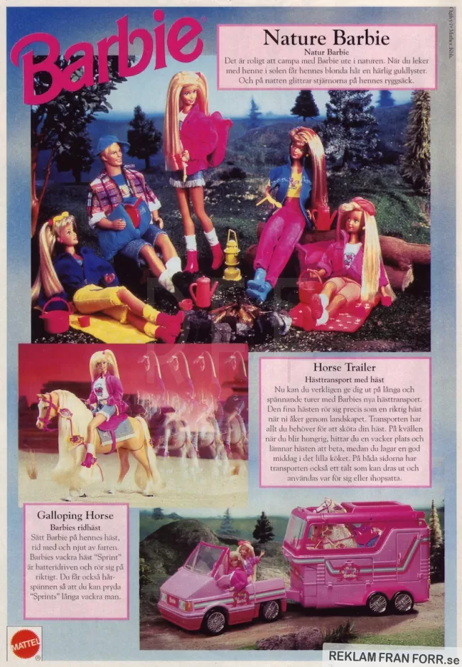 Annons med dockar Barbie som i det här paketet har en bil med hästtrailer, samt utstyrsel för att vara på camping i skogen.