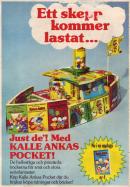 Reklam för Kalle Ankas pocketar där man byggt ett fartyg av dussintals pocketböcker under parollen "Ett skepp kommer lastat"